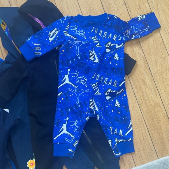 3 Month Old New Nike Onsies - Bundle - Picture 4 of 8